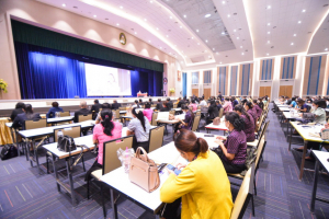 อธิการบดี มรท. ร่วมต้อนรับผู้ร่วมงานการรายงานผลการประเมินคุณภาพภายนอก ภายใต้สถานการณ์โควิด-19 ประจำปีงบประมาณ พ.ศ.2565