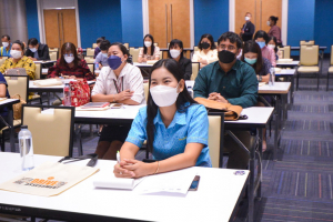 อธิการบดี มรท. ร่วมต้อนรับผู้ร่วมงานการรายงานผลการประเมินคุณภาพภายนอก ภายใต้สถานการณ์โควิด-19 ประจำปีงบประมาณ พ.ศ.2565