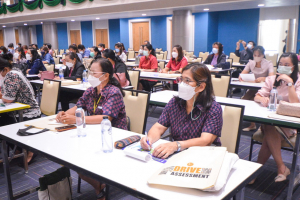 อธิการบดี มรท. ร่วมต้อนรับผู้ร่วมงานการรายงานผลการประเมินคุณภาพภายนอก ภายใต้สถานการณ์โควิด-19 ประจำปีงบประมาณ พ.ศ.2565