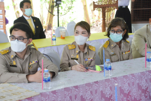 ผู้บริหาร มรท. ร่วมให้การต้อนรับองคมนตรีในโอกาสติดตาม ตรวจเยี่ยม รร.โครงการกองทุนการศึกษา และ รร.เครือข่าย จ.ลพบุรี