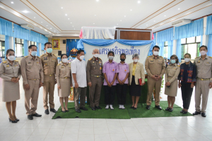ผู้บริหาร มรท. ร่วมให้การต้อนรับองคมนตรีในโอกาสติดตาม ตรวจเยี่ยม รร.โครงการกองทุนการศึกษา และ รร.เครือข่าย จ.ลพบุรี