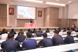 คณะเทคโนโลยีอุตสาหกรรมจัดอบรมพัฒนาทักษะด้านภาษาอังกฤษแก่นักศึกษา
