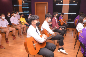 สาขาวิชาดนตรีศึกษาจัดอบรมความรู้และทักษะพื้นฐานการบรรเลงกีตาร์สำหรับครูดนตรี