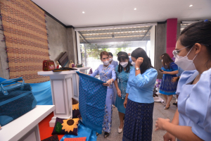 สำนักศิลปะและวัฒนธรรม จัดนิทรรศการโครงการผ้าไทยเทิดไท้สมเด็จพระนางเจ้าสิริกิติ์ พระบรมราชินีนาถ พระบรมราชชนนีพันปีหลวง