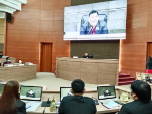 อธิการบดี มรท. นำคณะผู้บริหาร และบุคลากร มรภ.เทพสตรี ศึกษาดูงานแนวทางการดำเนินกิจกรรมวิศวกรสังคม ระบบงานวิชาการ การจัดทำตัวชี้วัดการขับเคลื่อนยุทธศาสตร์มหาวิทยาลัย และการดูงานวิทยาลัยนานาชาติ ของ มรภ.สุราษฎร์ธานี