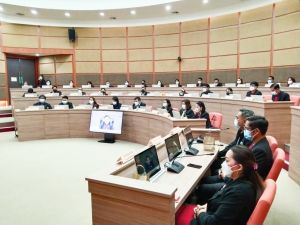 อธิการบดี มรท. นำคณะผู้บริหาร และบุคลากร มรภ.เทพสตรี ศึกษาดูงานแนวทางการดำเนินกิจกรรมวิศวกรสังคม ระบบงานวิชาการ การจัดทำตัวชี้วัดการขับเคลื่อนยุทธศาสตร์มหาวิทยาลัย และการดูงานวิทยาลัยนานาชาติ ของ มรภ.สุราษฎร์ธานี