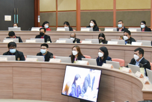 อธิการบดี มรท. นำคณะผู้บริหาร และบุคลากร มรภ.เทพสตรี ศึกษาดูงานแนวทางการดำเนินกิจกรรมวิศวกรสังคม ระบบงานวิชาการ การจัดทำตัวชี้วัดการขับเคลื่อนยุทธศาสตร์มหาวิทยาลัย และการดูงานวิทยาลัยนานาชาติ ของ มรภ.สุราษฎร์ธานี