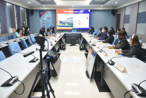 อธิการบดี มรท. นำคณะผู้บริหาร และบุคลากร มรภ.เทพสตรี ศึกษาดูงานแนวทางการดำเนินกิจกรรมวิศวกรสังคม ระบบงานวิชาการ การจัดทำตัวชี้วัดการขับเคลื่อนยุทธศาสตร์มหาวิทยาลัย และการดูงานวิทยาลัยนานาชาติ ของ มรภ.สุราษฎร์ธานี