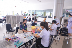 งานพยาบาล กองพัฒนา นศ.จัดโครงการบริจาคโลหิต ครั้งที่ 2