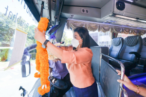 มรท. รับมอบรถบัสโดยสาร ขนาด 40 ที่นั่ง