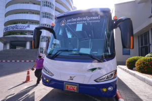 มรท. รับมอบรถบัสโดยสาร ขนาด 40 ที่นั่ง