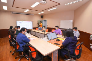 การประชุมเตรียมความพร้อมการนำเสนอแผนความเป็นเลิศ มรท. 2566 - 2570