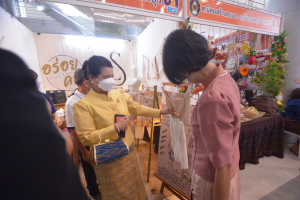 มรท. จัดบูธแสดงผลงานพัฒนาท้องถิ่น มรท. ประจำปี 2565 ในงานมหกรรม 102 ปี มหาวิทยาลัยราชภัฏเทพสตรี