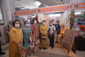มรท. จัดบูธแสดงผลงานพัฒนาท้องถิ่น มรท. ประจำปี 2565 ในงานมหกรรม 102 ปี มหาวิทยาลัยราชภัฏเทพสตรี