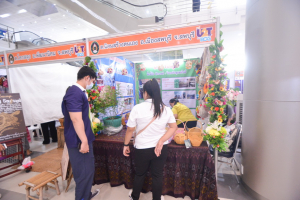 มรท. จัดบูธแสดงผลงานพัฒนาท้องถิ่น มรท. ประจำปี 2565 ในงานมหกรรม 102 ปี มหาวิทยาลัยราชภัฏเทพสตรี