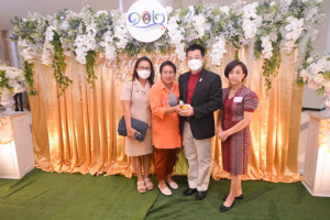 งานด้วยรักและผูกพัน 65