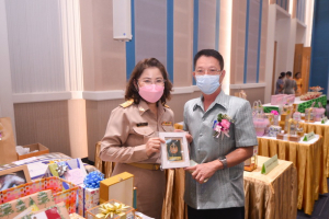 งานด้วยรักและผูกพัน 65
