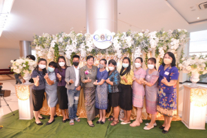 งานด้วยรักและผูกพัน 65