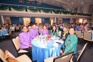 งานด้วยรักและผูกพัน 65