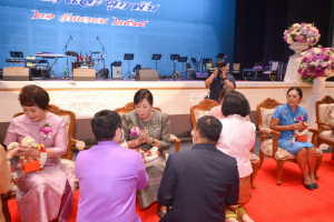 งานด้วยรักและผูกพัน 65
