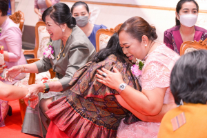 งานด้วยรักและผูกพัน 65
