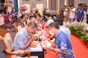 งานด้วยรักและผูกพัน 65