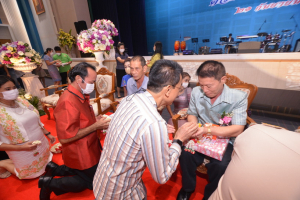 งานด้วยรักและผูกพัน 65