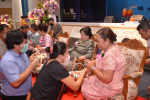 งานด้วยรักและผูกพัน 65