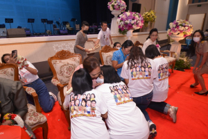 งานด้วยรักและผูกพัน 65
