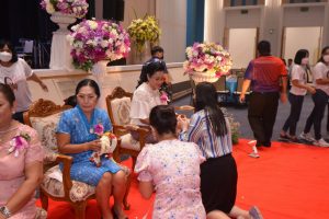 งานด้วยรักและผูกพัน 65