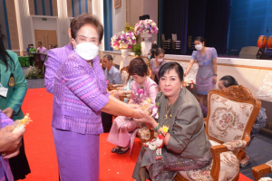 งานด้วยรักและผูกพัน 65