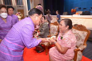 งานด้วยรักและผูกพัน 65