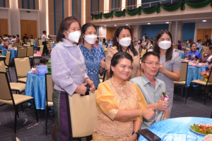 งานด้วยรักและผูกพัน 65