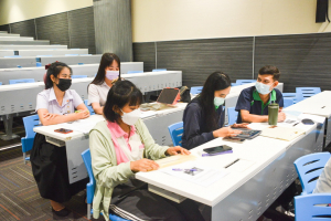 คณะครุศาสตร์จัดอบรมภาษาอังกฤษเพื่อการสอบ TOEIC สำหรับนักศึกษาโครงการผลิตครูเพื่อพัฒนาท้องถิ่น
