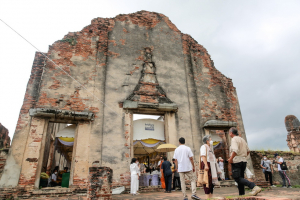 ผู้บริหาร มรท. ร่วมพิธีพุทธาภิเษก เหรียญพระพุทธลวบุรารักษ์