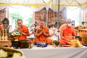ผู้บริหาร มรท. ร่วมพิธีพุทธาภิเษก เหรียญพระพุทธลวบุรารักษ์