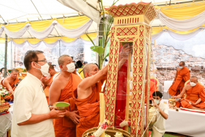 ผู้บริหาร มรท. ร่วมพิธีพุทธาภิเษก เหรียญพระพุทธลวบุรารักษ์