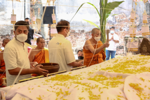 ผู้บริหาร มรท. ร่วมพิธีพุทธาภิเษก เหรียญพระพุทธลวบุรารักษ์