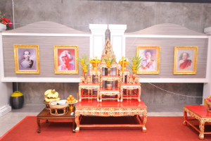 สำนักศิลปะและวัฒนธรรมจัดพิธีทำบุญทอดผ้าป่าข้าวสารอาหารแห้งช่วยเหลือผู้ประสบอุทกภัย และผู้ยากไร้ในจังหวัดลพบุรี
