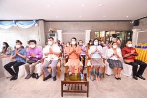 สำนักศิลปะและวัฒนธรรมจัดพิธีทำบุญทอดผ้าป่าข้าวสารอาหารแห้งช่วยเหลือผู้ประสบอุทกภัย และผู้ยากไร้ในจังหวัดลพบุรี