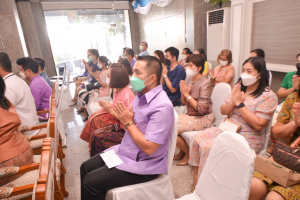 สำนักศิลปะและวัฒนธรรมจัดพิธีทำบุญทอดผ้าป่าข้าวสารอาหารแห้งช่วยเหลือผู้ประสบอุทกภัย และผู้ยากไร้ในจังหวัดลพบุรี