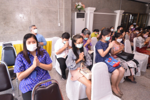 สำนักศิลปะและวัฒนธรรมจัดพิธีทำบุญทอดผ้าป่าข้าวสารอาหารแห้งช่วยเหลือผู้ประสบอุทกภัย และผู้ยากไร้ในจังหวัดลพบุรี