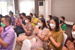 สำนักศิลปะและวัฒนธรรมจัดพิธีทำบุญทอดผ้าป่าข้าวสารอาหารแห้งช่วยเหลือผู้ประสบอุทกภัย และผู้ยากไร้ในจังหวัดลพบุรี