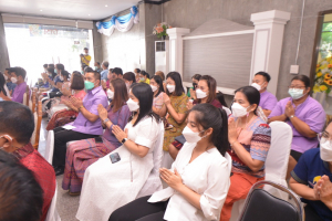 สำนักศิลปะและวัฒนธรรมจัดพิธีทำบุญทอดผ้าป่าข้าวสารอาหารแห้งช่วยเหลือผู้ประสบอุทกภัย และผู้ยากไร้ในจังหวัดลพบุรี