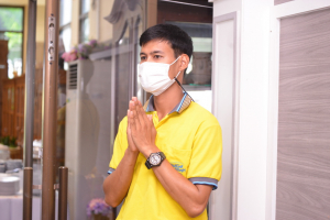 สำนักศิลปะและวัฒนธรรมจัดพิธีทำบุญทอดผ้าป่าข้าวสารอาหารแห้งช่วยเหลือผู้ประสบอุทกภัย และผู้ยากไร้ในจังหวัดลพบุรี
