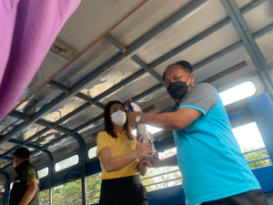 สำนักศิลปะและวัฒนธรรมจัดพิธีทำบุญทอดผ้าป่าข้าวสารอาหารแห้งช่วยเหลือผู้ประสบอุทกภัย และผู้ยากไร้ในจังหวัดลพบุรี