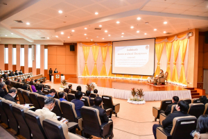 อธิการบดี และผู้บริหาร มรท. ร่วมการประชุมอธิการบดี มรภ. ครั้งที่ 5/65 และร่วมลงนาม MOU โครงการ เสริม สร้าง สุข มหาวิทยาลัยราชภัฏไปสู่สังคมสุขภาวะ