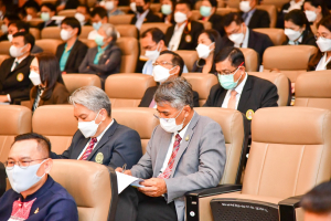 อธิการบดี และผู้บริหาร มรท. ร่วมการประชุมอธิการบดี มรภ. ครั้งที่ 5/65 และร่วมลงนาม MOU โครงการ เสริม สร้าง สุข มหาวิทยาลัยราชภัฏไปสู่สังคมสุขภาวะ