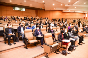 อธิการบดี และผู้บริหาร มรท. ร่วมการประชุมอธิการบดี มรภ. ครั้งที่ 5/65 และร่วมลงนาม MOU โครงการ เสริม สร้าง สุข มหาวิทยาลัยราชภัฏไปสู่สังคมสุขภาวะ