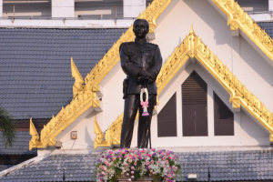 ผู้แทน มรท. ร่วมพิธีถวายพวงมาลาสักการะเนื่องในวันคล้ายวันสวรรคต รัชกาลที่ 5